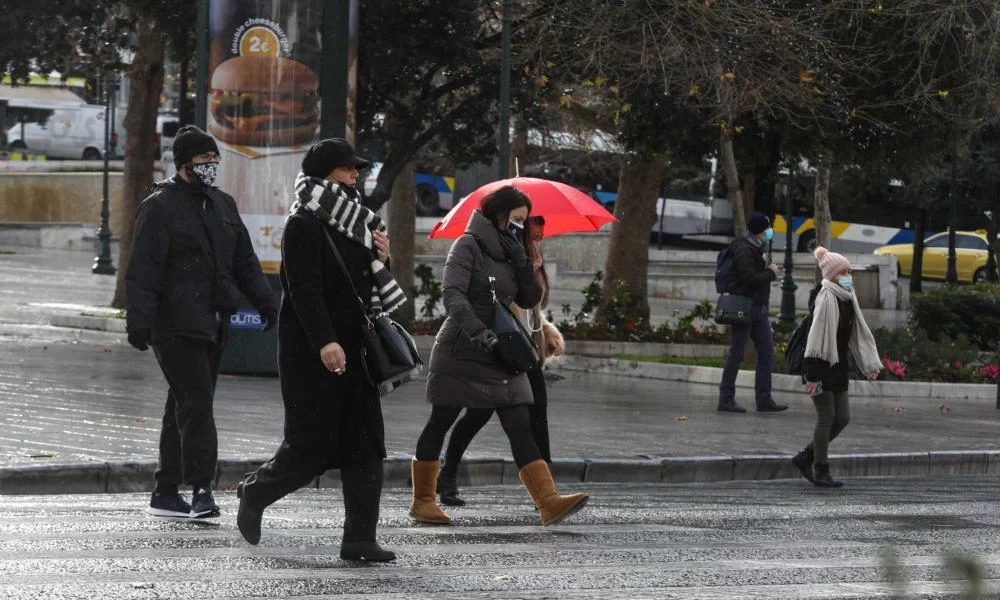 Καιρός σήμερα: Πτώση της θερμοκρασίας και βροχές